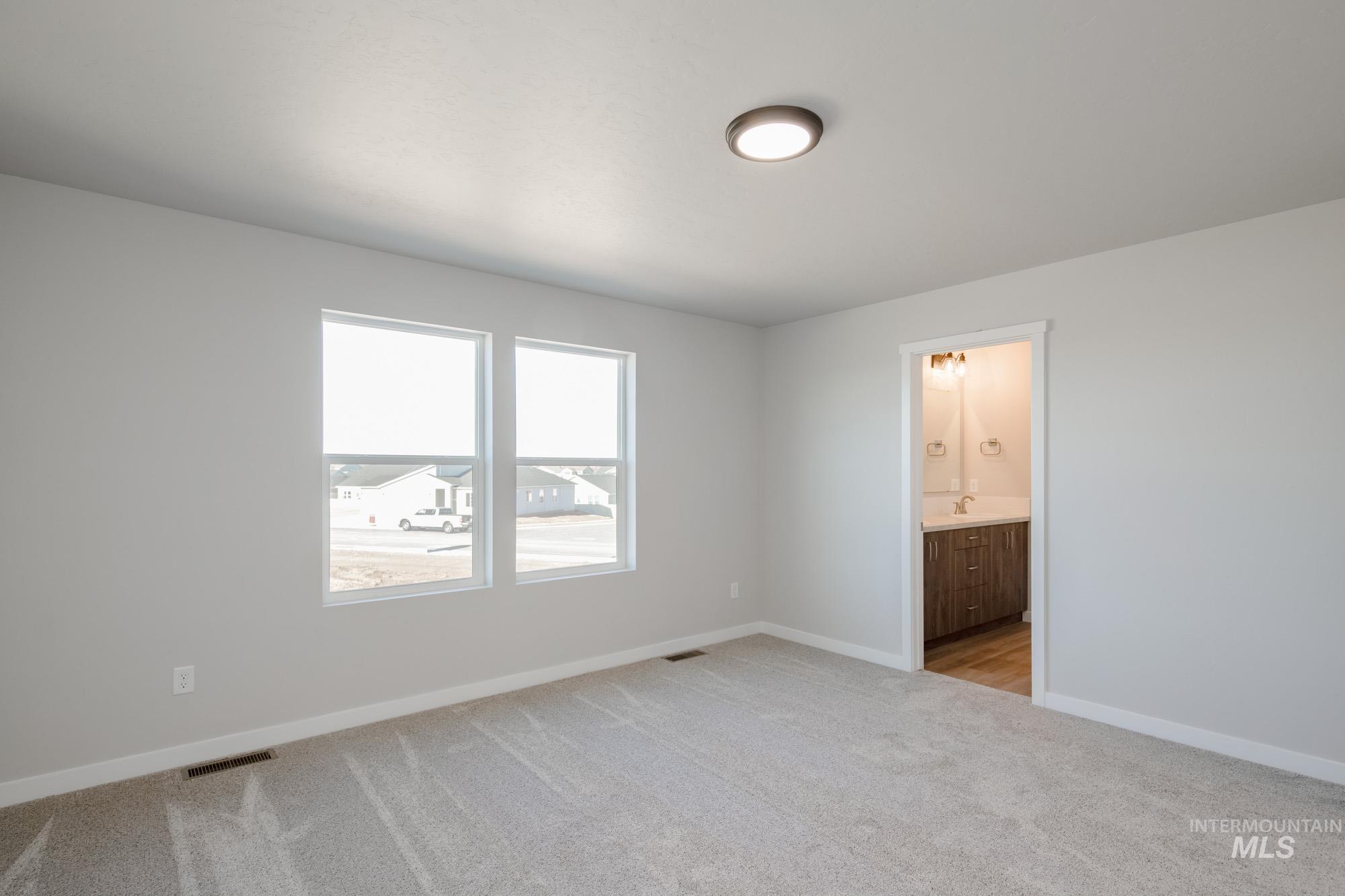 3019 S Maple Ranch Way, Nampa, Idaho 83686, 3 Bedrooms, 2.5 Bathrooms, Residential For Sale, Price $403,990,MLS 98968423