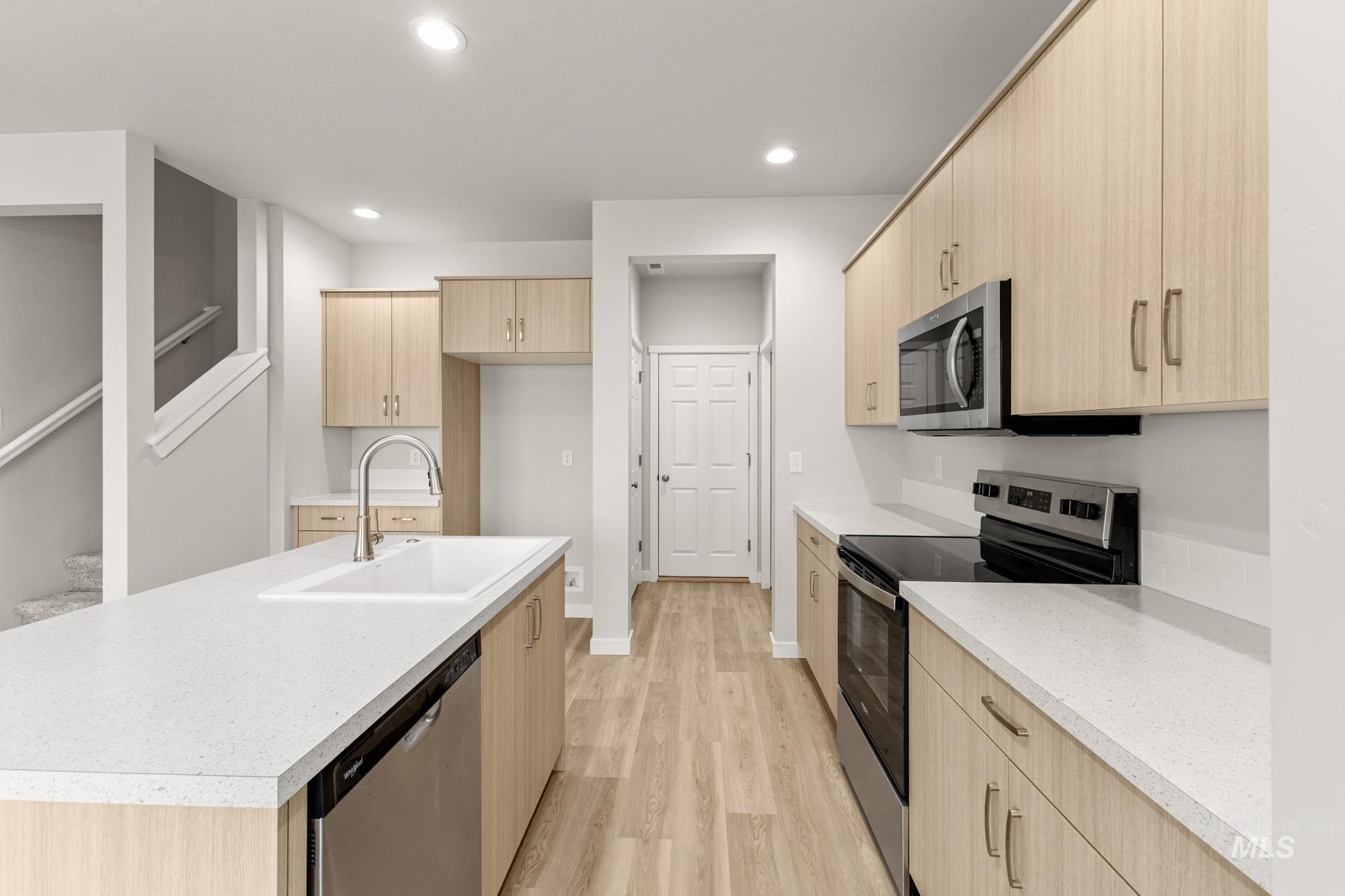 3033 S Maple Ranch Way, Nampa, Idaho 83686, 3 Bedrooms, 2.5 Bathrooms, Residential For Sale, Price $414,990, 98968424