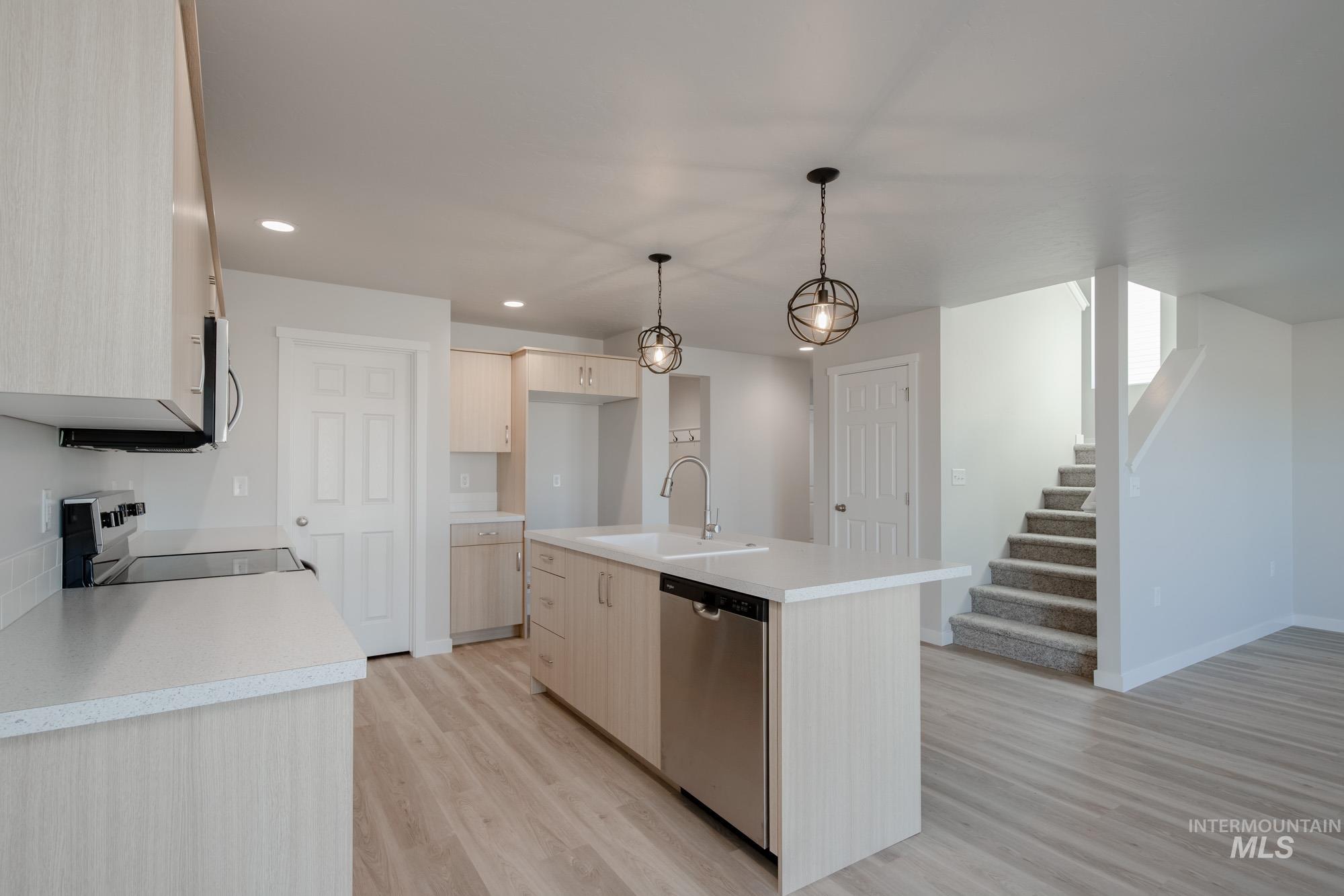 3075 S Maple Ranch Way, Nampa, Idaho 83686, 3 Bedrooms, 2.5 Bathrooms, Residential For Sale, Price $402,990,MLS 98968427