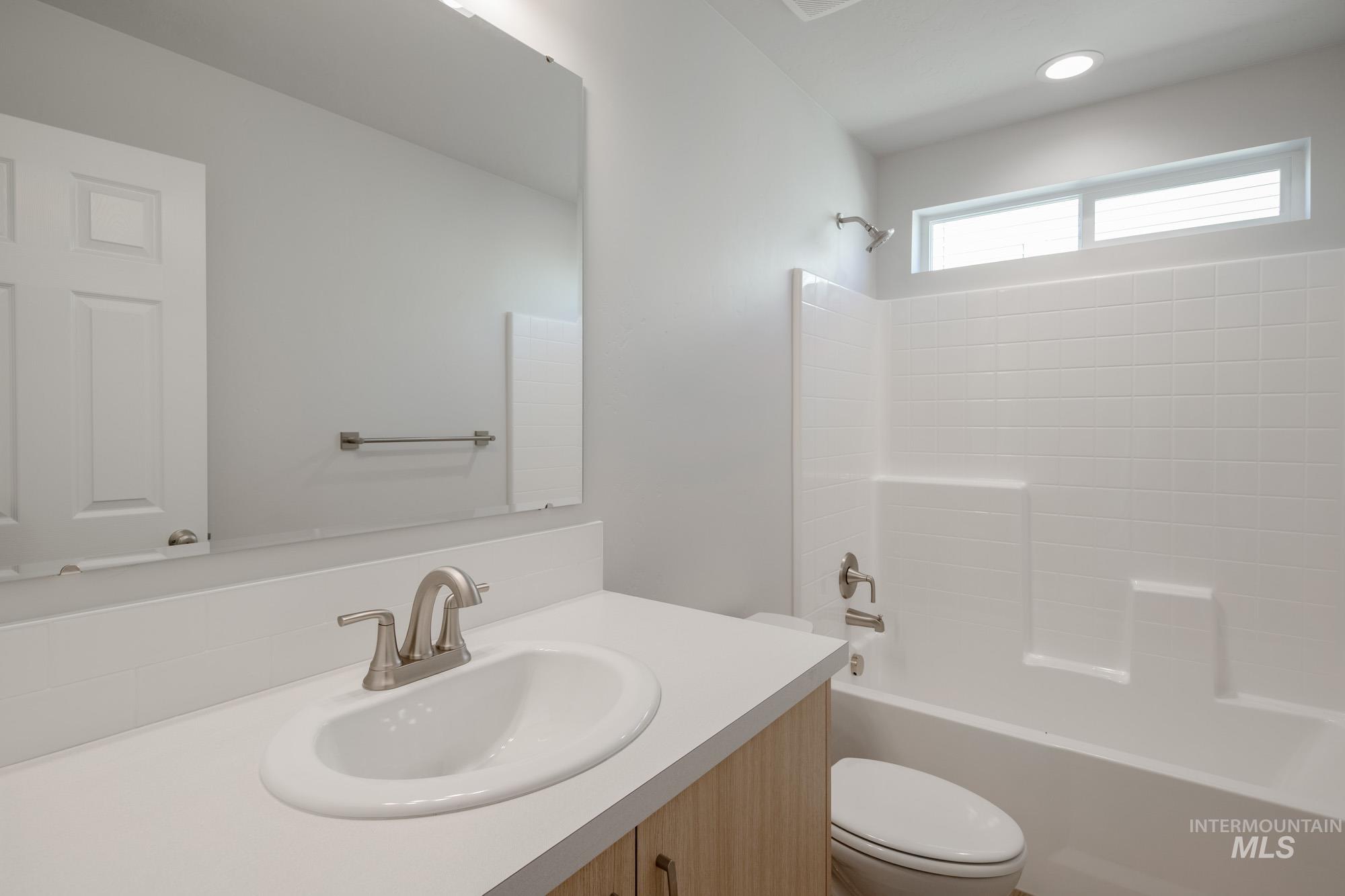 3075 S Maple Ranch Way, Nampa, Idaho 83686, 3 Bedrooms, 2.5 Bathrooms, Residential For Sale, Price $402,990,MLS 98968427