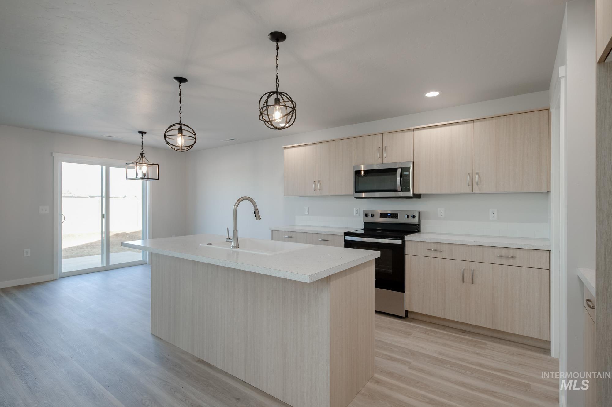 3075 S Maple Ranch Way, Nampa, Idaho 83686, 3 Bedrooms, 2.5 Bathrooms, Residential For Sale, Price $402,990,MLS 98968427