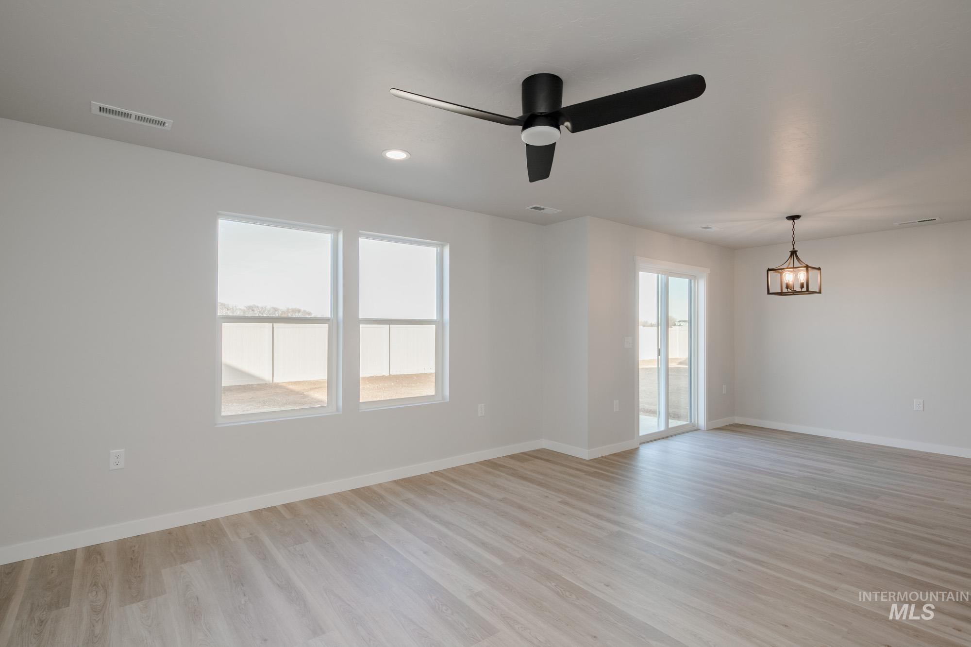 3075 S Maple Ranch Way, Nampa, Idaho 83686, 3 Bedrooms, 2.5 Bathrooms, Residential For Sale, Price $402,990,MLS 98968427