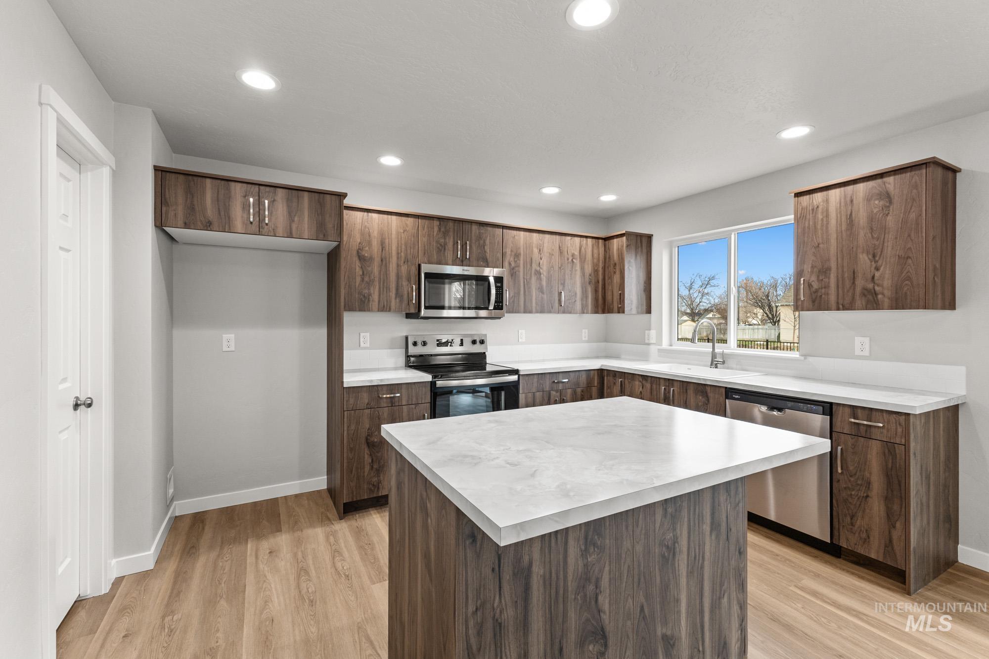 3190 S Maple Ranch Way, Nampa, Idaho 83686, 4 Bedrooms, 2.5 Bathrooms, Residential For Sale, Price $451,990,MLS 98968428