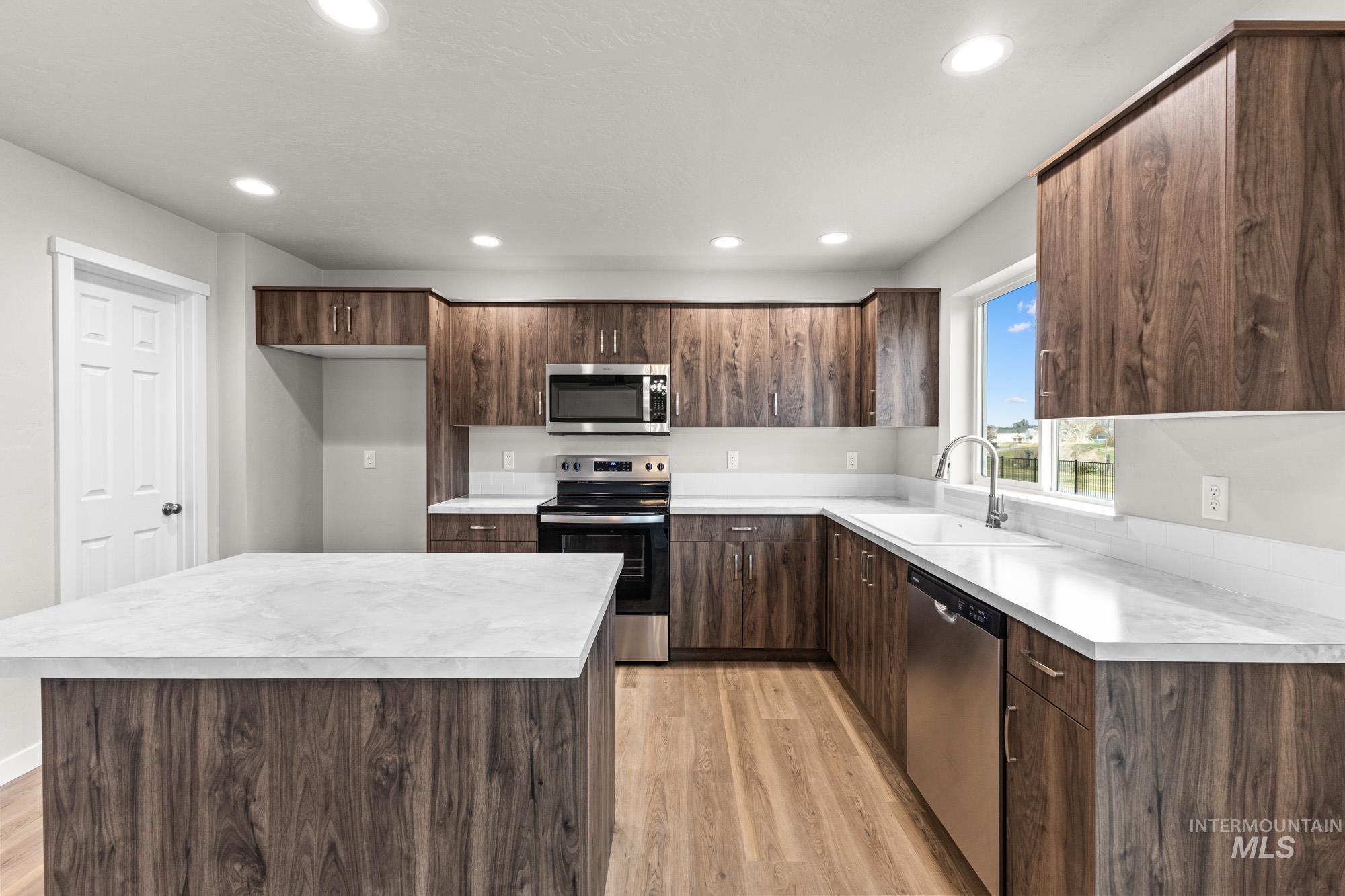 3190 S Maple Ranch Way, Nampa, Idaho 83686, 4 Bedrooms, 2.5 Bathrooms, Residential For Sale, Price $451,990,MLS 98968428