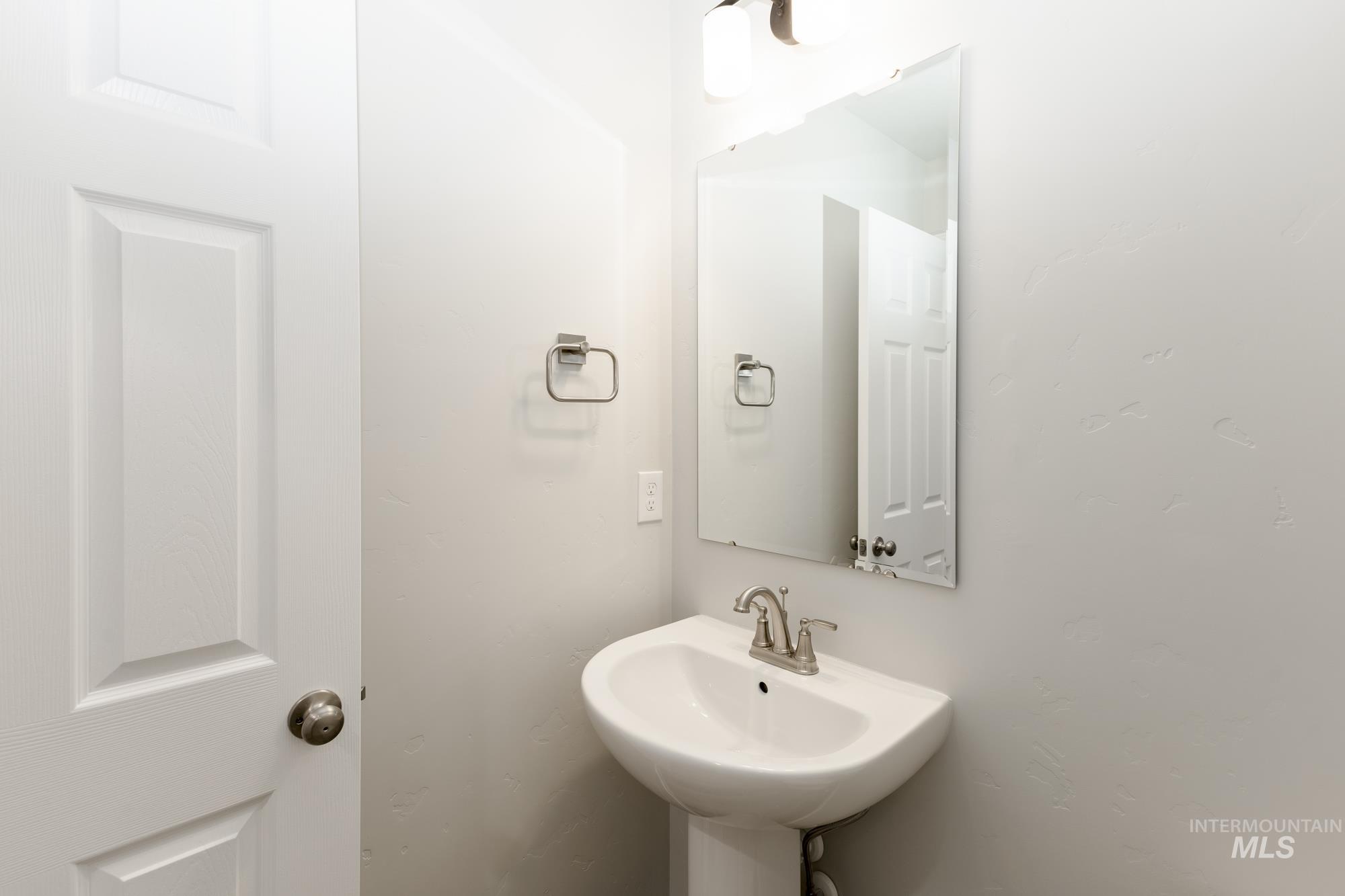 3190 S Maple Ranch Way, Nampa, Idaho 83686, 4 Bedrooms, 2.5 Bathrooms, Residential For Sale, Price $451,990,MLS 98968428