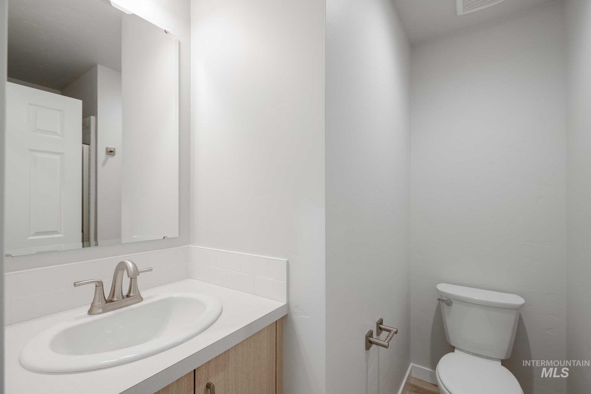 3230 S Maple Ranch Way, Nampa, Idaho 83686, 5 Bedrooms, 3 Bathrooms, Residential For Sale, Price $474,990, 98968431