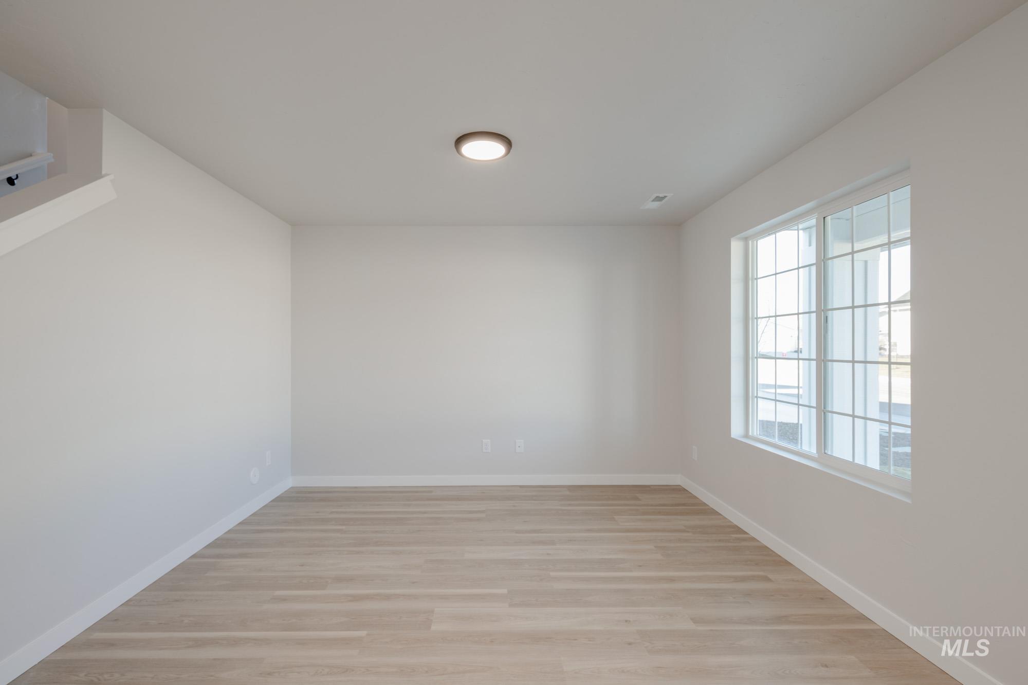 3230 S Maple Ranch Way, Nampa, Idaho 83686, 5 Bedrooms, 3 Bathrooms, Residential For Sale, Price $474,990, 98968431