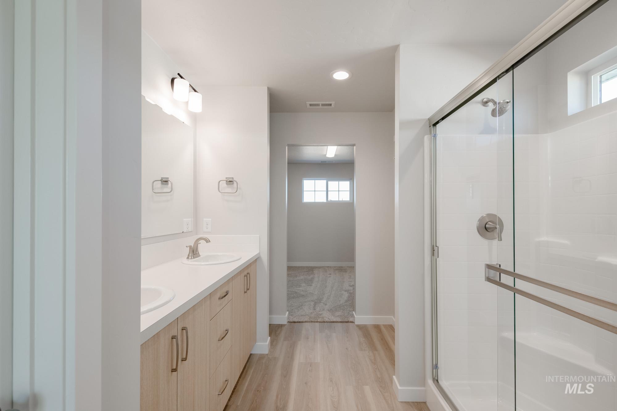 3230 S Maple Ranch Way, Nampa, Idaho 83686, 5 Bedrooms, 3 Bathrooms, Residential For Sale, Price $474,990,MLS 98968431