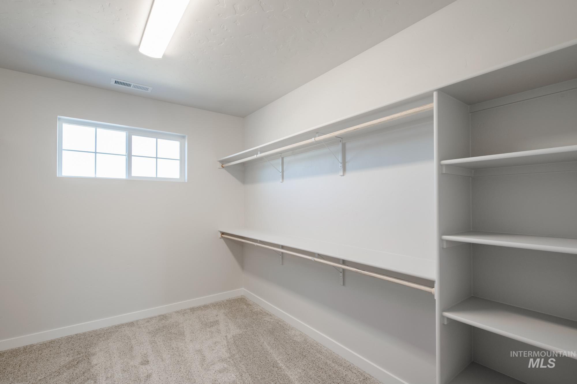 3230 S Maple Ranch Way, Nampa, Idaho 83686, 5 Bedrooms, 3 Bathrooms, Residential For Sale, Price $474,990, 98968431