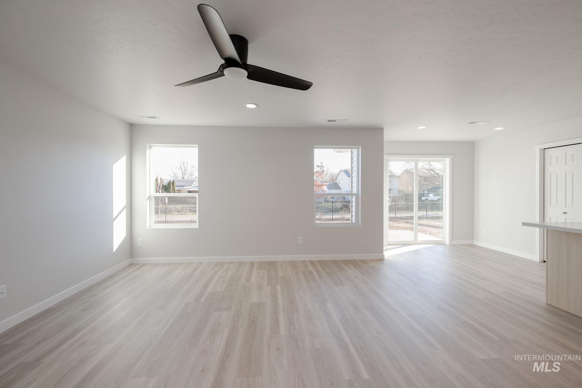 3230 S Maple Ranch Way, Nampa, Idaho 83686, 5 Bedrooms, 3 Bathrooms, Residential For Sale, Price $474,990,MLS 98968431