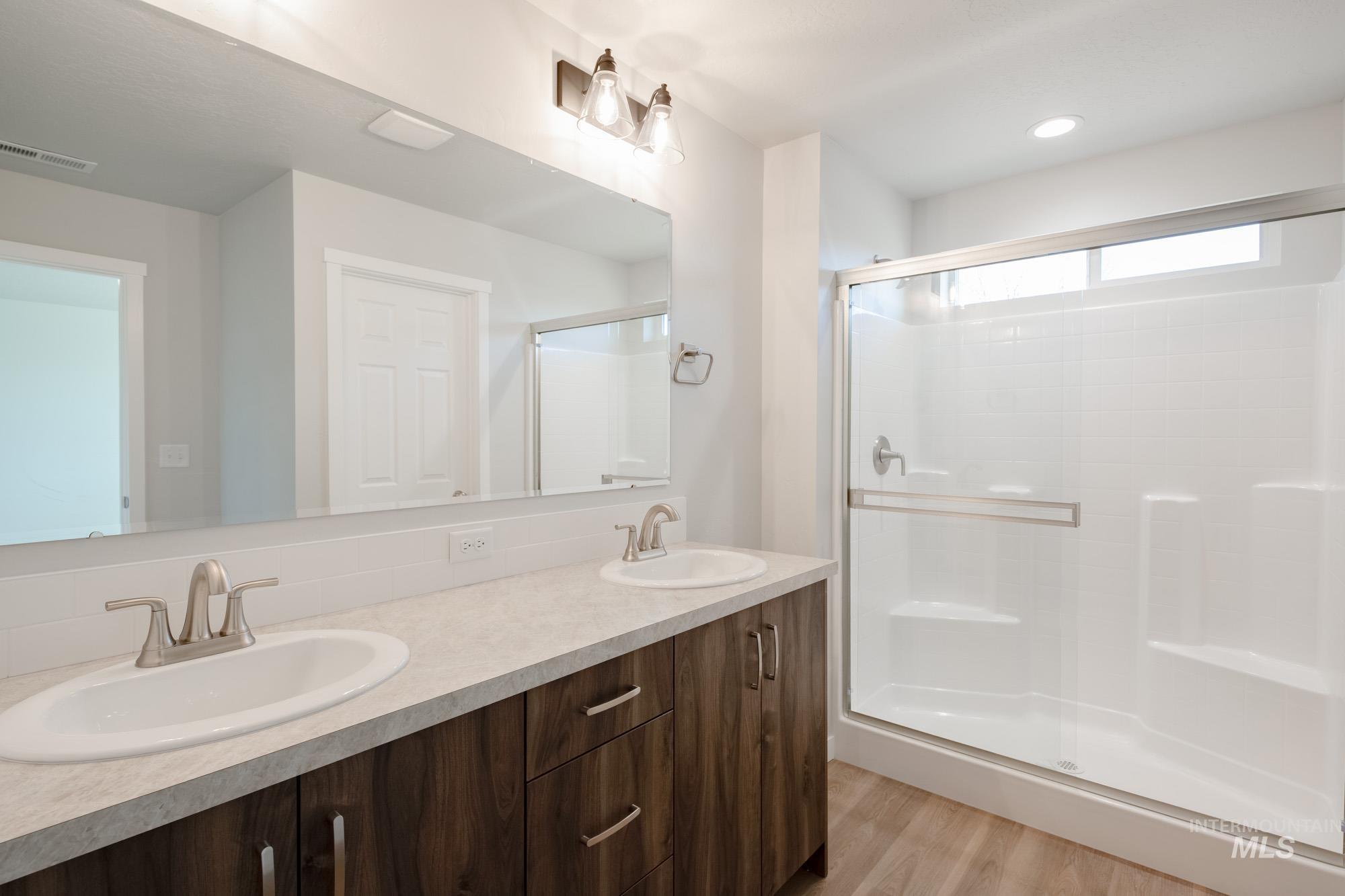 3290 S Maple Ranch Way, Nampa, Idaho 83686, 4 Bedrooms, 2 Bathrooms, Residential For Sale, Price $429,990,MLS 98968434