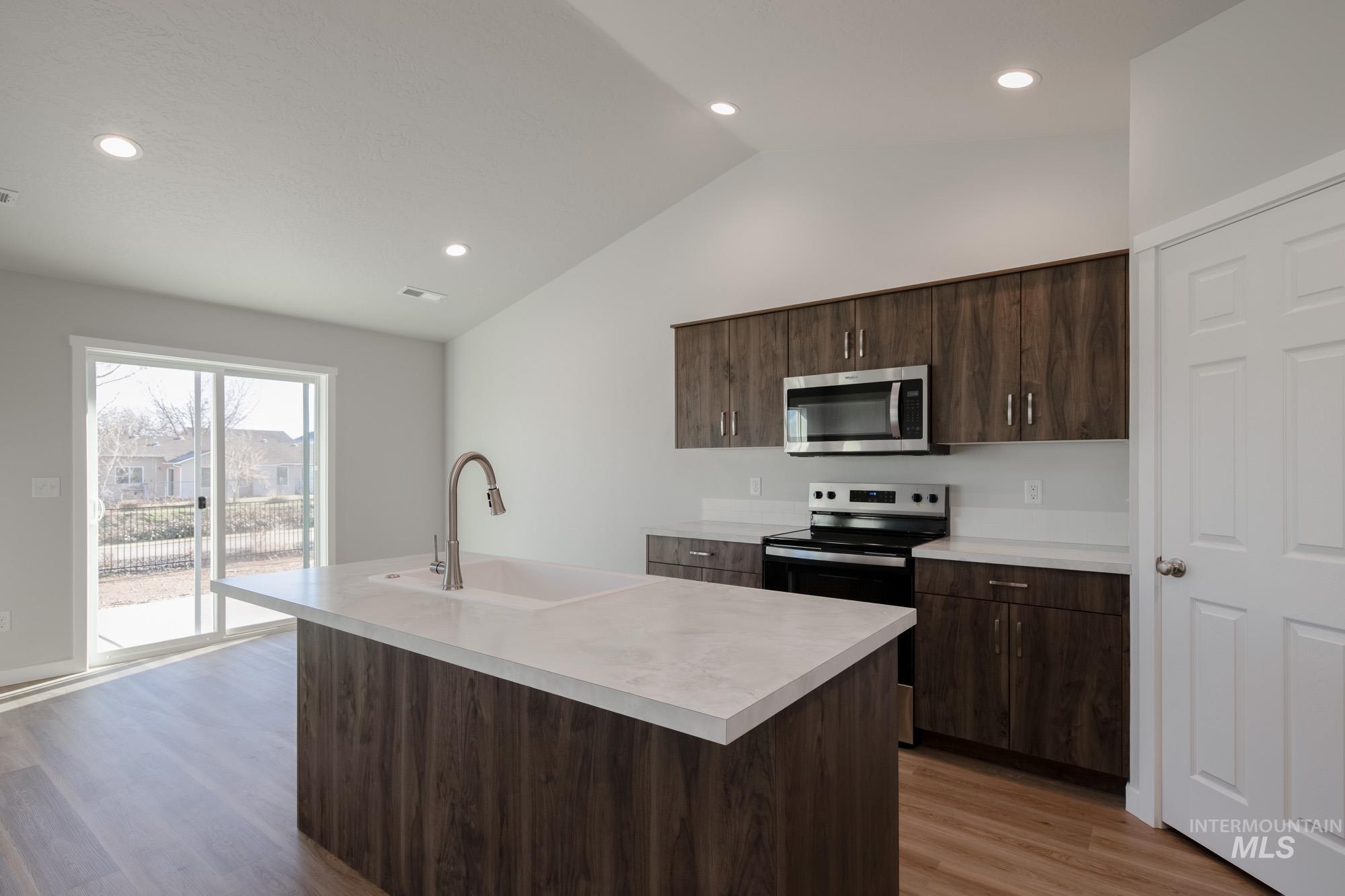 3290 S Maple Ranch Way, Nampa, Idaho 83686, 4 Bedrooms, 2 Bathrooms, Residential For Sale, Price $429,990,MLS 98968434