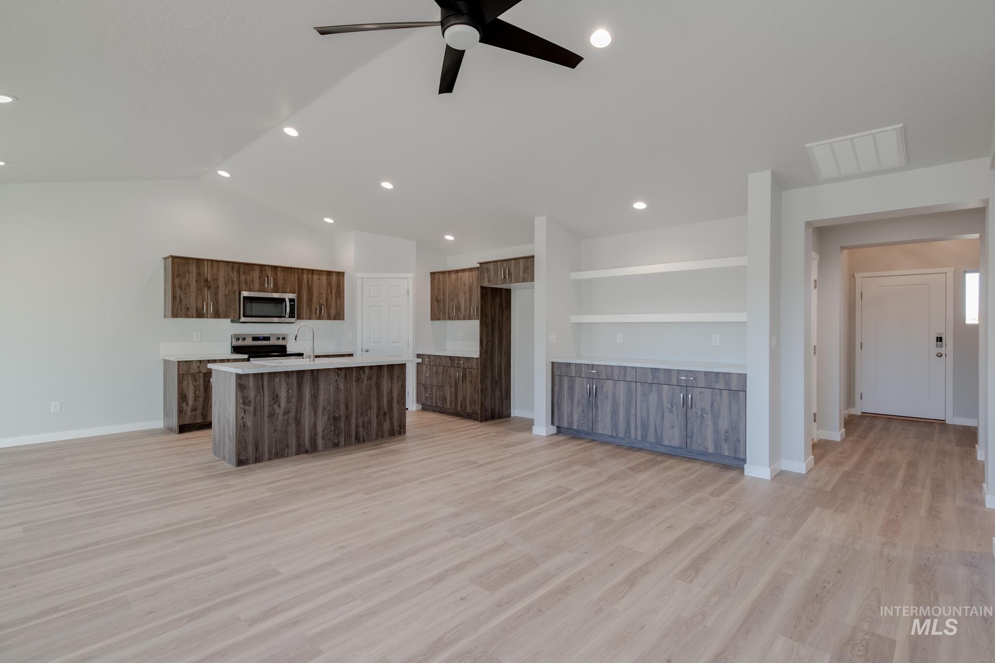 3290 S Maple Ranch Way, Nampa, Idaho 83686, 4 Bedrooms, 2 Bathrooms, Residential For Sale, Price $429,990, 98968434