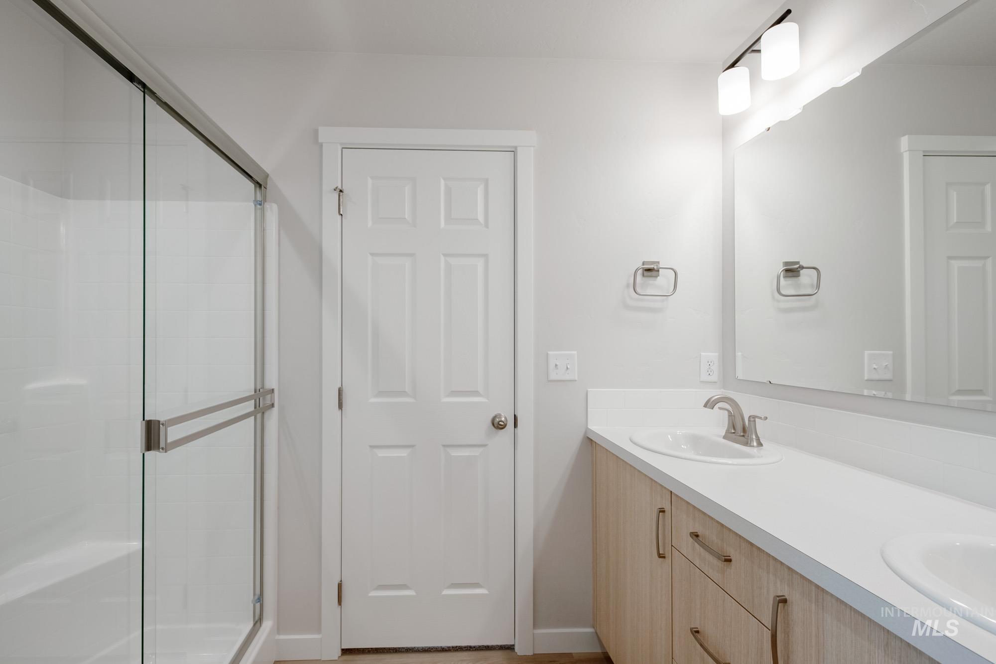 3451 E Red Maple Ct, Nampa, Idaho 83686, 4 Bedrooms, 2 Bathrooms, Residential For Sale, Price $434,990,MLS 98968436