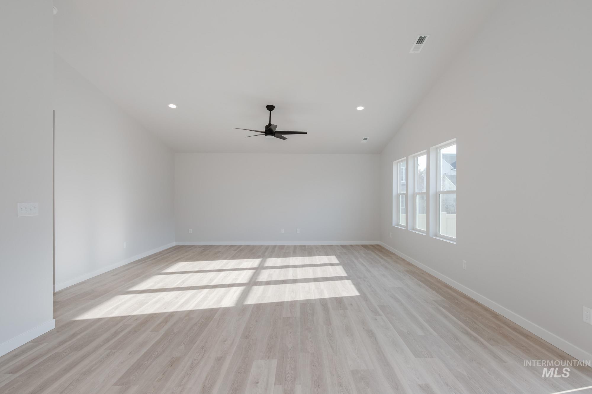 3451 E Red Maple Ct, Nampa, Idaho 83686, 4 Bedrooms, 2 Bathrooms, Residential For Sale, Price $434,990,MLS 98968436