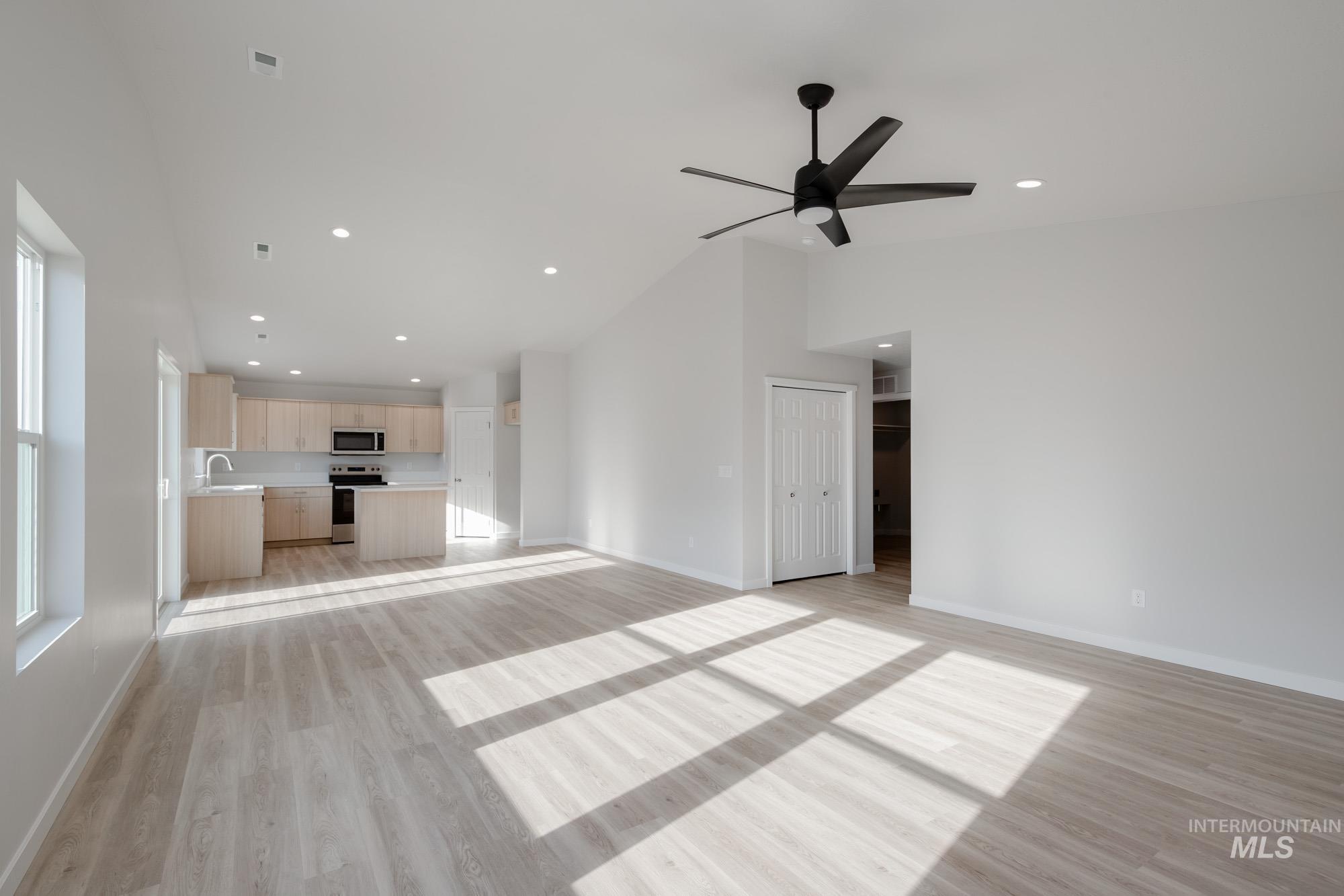 3451 E Red Maple Ct, Nampa, Idaho 83686, 4 Bedrooms, 2 Bathrooms, Residential For Sale, Price $434,990, 98968436