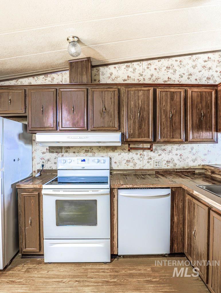 25 Freedom Dr., Ontario, Oregon 97914-0000, 3 Bedrooms, 2 Bathrooms, Residential For Sale, Price $99,000,MLS 98968438