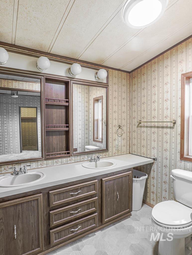 25 Freedom Dr., Ontario, Oregon 97914-0000, 3 Bedrooms, 2 Bathrooms, Residential For Sale, Price $99,000,MLS 98968438