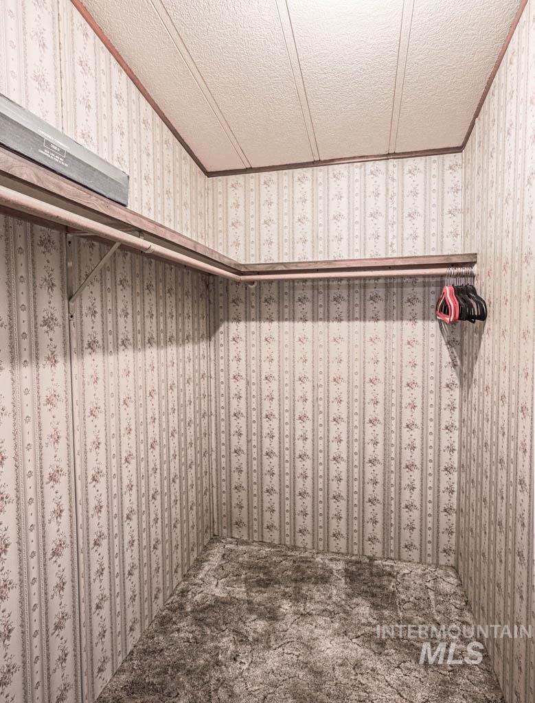 25 Freedom Dr., Ontario, Oregon 97914-0000, 3 Bedrooms, 2 Bathrooms, Residential For Sale, Price $99,000,MLS 98968438