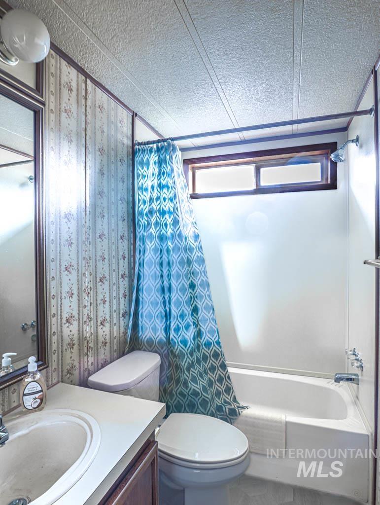 25 Freedom Dr., Ontario, Oregon 97914-0000, 3 Bedrooms, 2 Bathrooms, Residential For Sale, Price $99,000,MLS 98968438