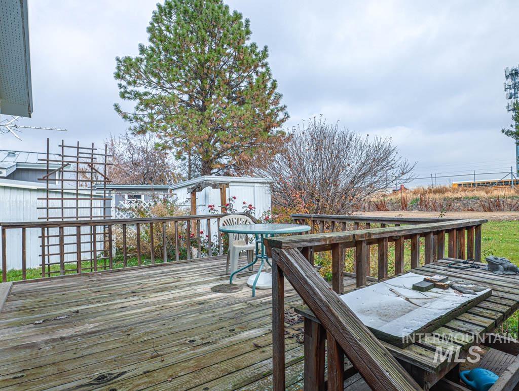 25 Freedom Dr., Ontario, Oregon 97914-0000, 3 Bedrooms, 2 Bathrooms, Residential For Sale, Price $99,000,MLS 98968438