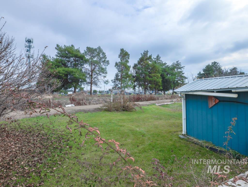 25 Freedom Dr., Ontario, Oregon 97914-0000, 3 Bedrooms, 2 Bathrooms, Residential For Sale, Price $99,000,MLS 98968438