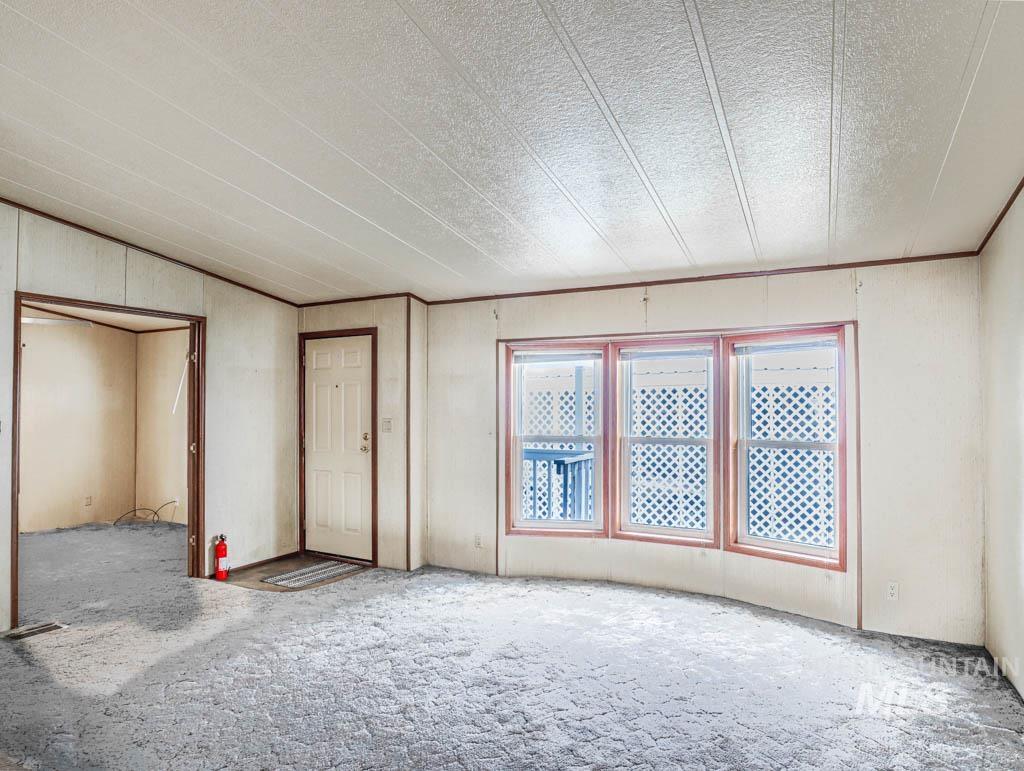 25 Freedom Dr., Ontario, Oregon 97914-0000, 3 Bedrooms, 2 Bathrooms, Residential For Sale, Price $99,000,MLS 98968438