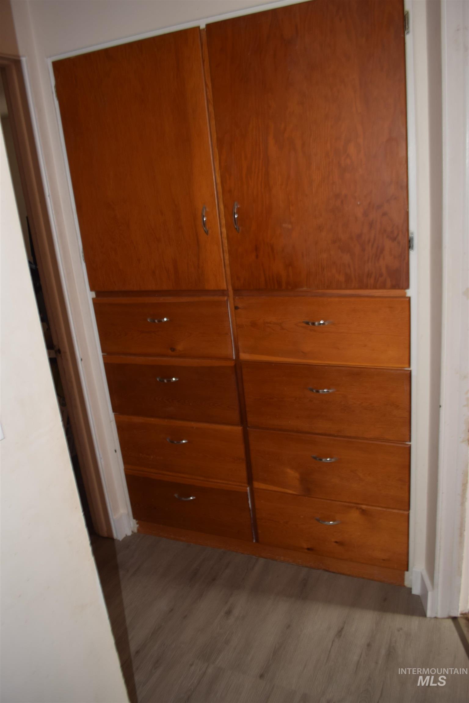 825 E Pine Ave, Meridian, Idaho 83642, 3 Bedrooms, 2 Bathrooms, Residential For Sale, Price $569,888,MLS 98968440