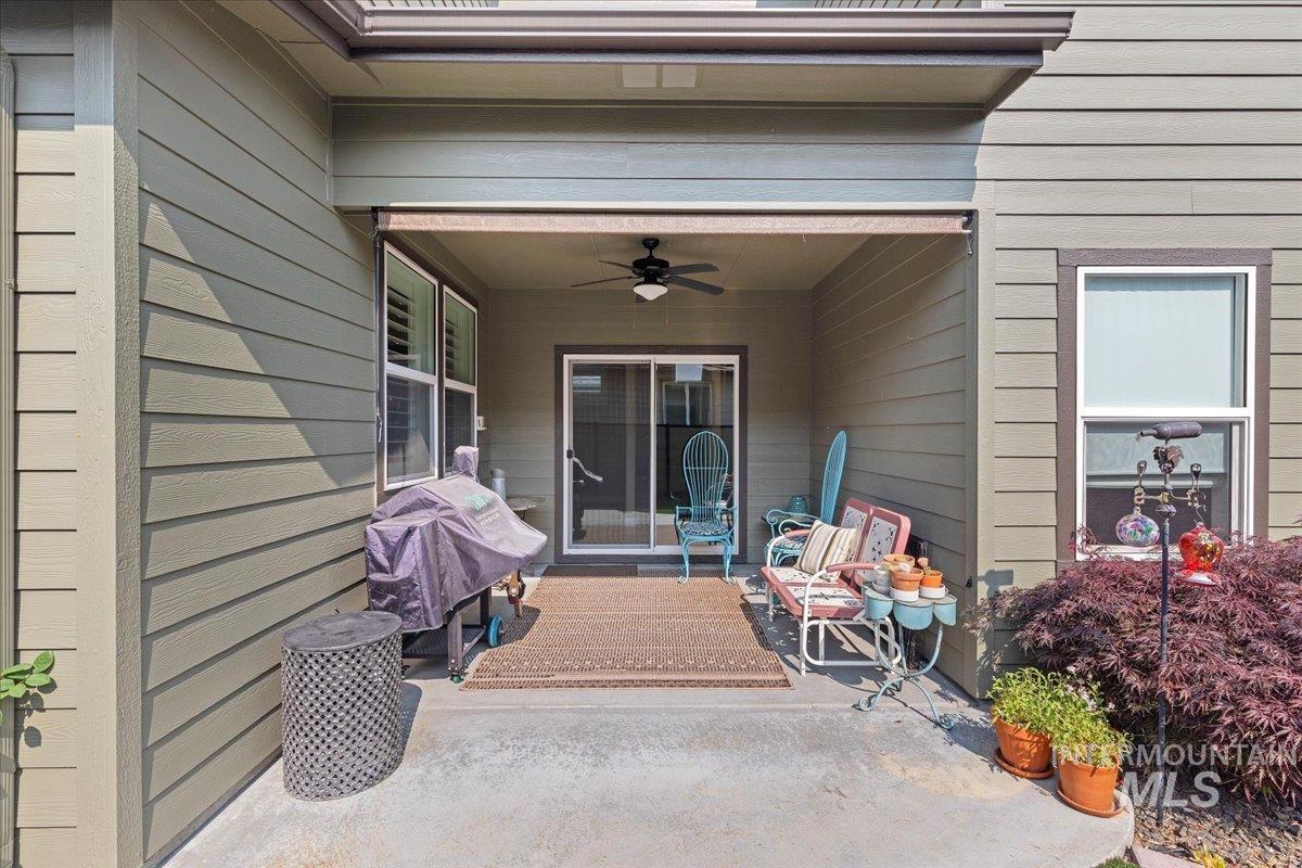 5838 W Tantallon St, Boise, Idaho 83714, 4 Bedrooms, 2.5 Bathrooms, Residential For Sale, Price $567,500,MLS 98968449