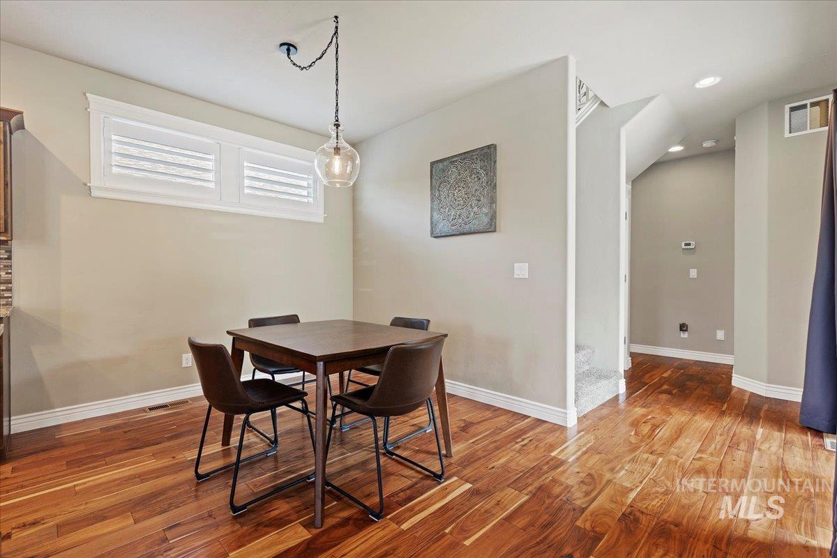 5838 W Tantallon St, Boise, Idaho 83714, 4 Bedrooms, 2.5 Bathrooms, Residential For Sale, Price $567,500,MLS 98968449