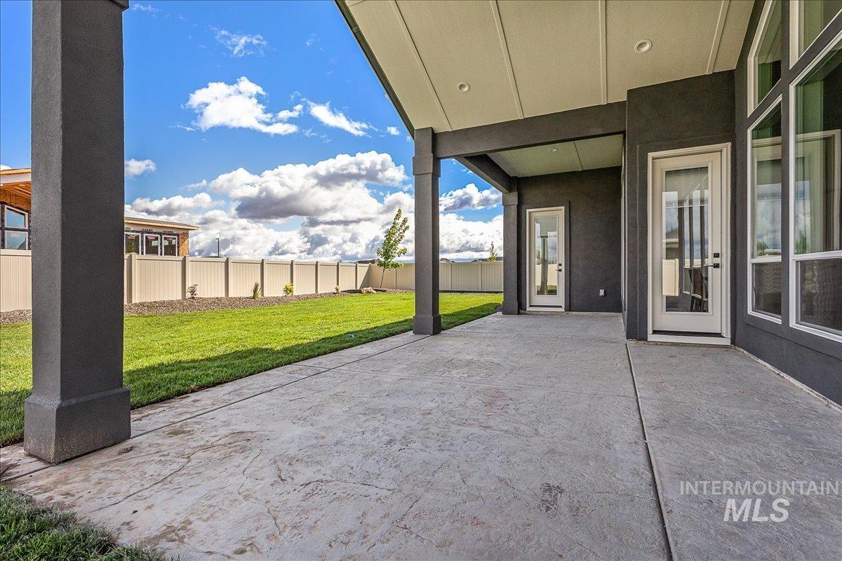 2843 W Three Lakes Dr., Meridian, Idaho 83646, 4 Bedrooms, 3.5 Bathrooms, Residential For Sale, Price $1,350,000,MLS 98968458