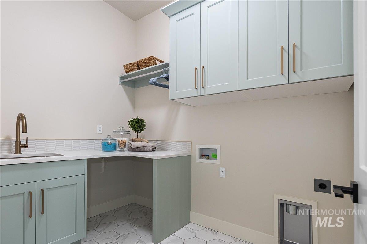 2843 W Three Lakes Dr., Meridian, Idaho 83646, 4 Bedrooms, 3.5 Bathrooms, Residential For Sale, Price $1,350,000,MLS 98968458