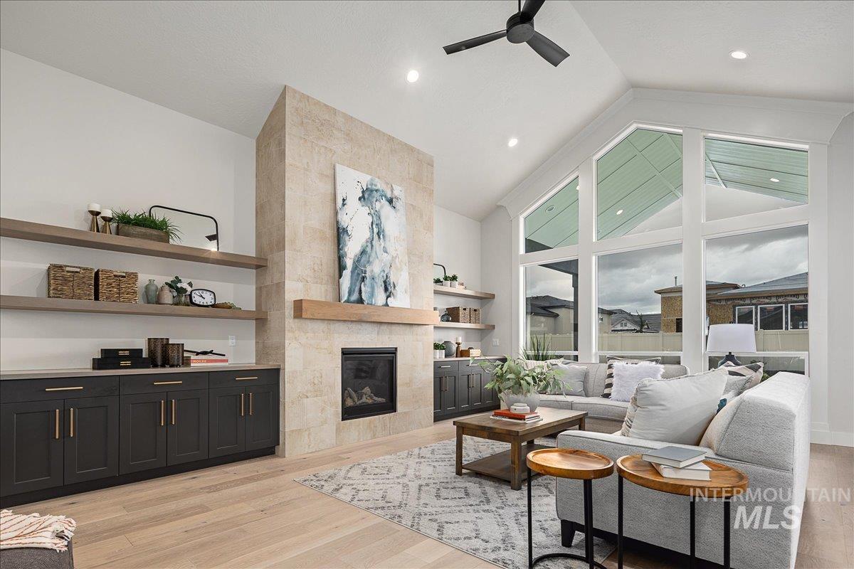 2843 W Three Lakes Dr., Meridian, Idaho 83646, 4 Bedrooms, 3.5 Bathrooms, Residential For Sale, Price $1,350,000,MLS 98968458