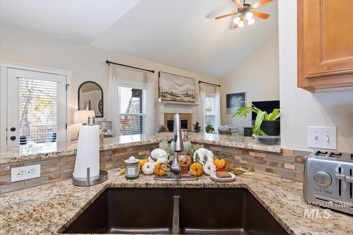 664 S Hydra Avenue, Star, Idaho 83669-5085, 3 Bedrooms, 2.5 Bathrooms, Residential For Sale, Price $599,900,MLS 98968466