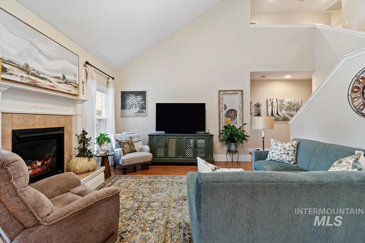 664 S Hydra Avenue, Star, Idaho 83669-5085, 3 Bedrooms, 2.5 Bathrooms, Residential For Sale, Price $599,900,MLS 98968466