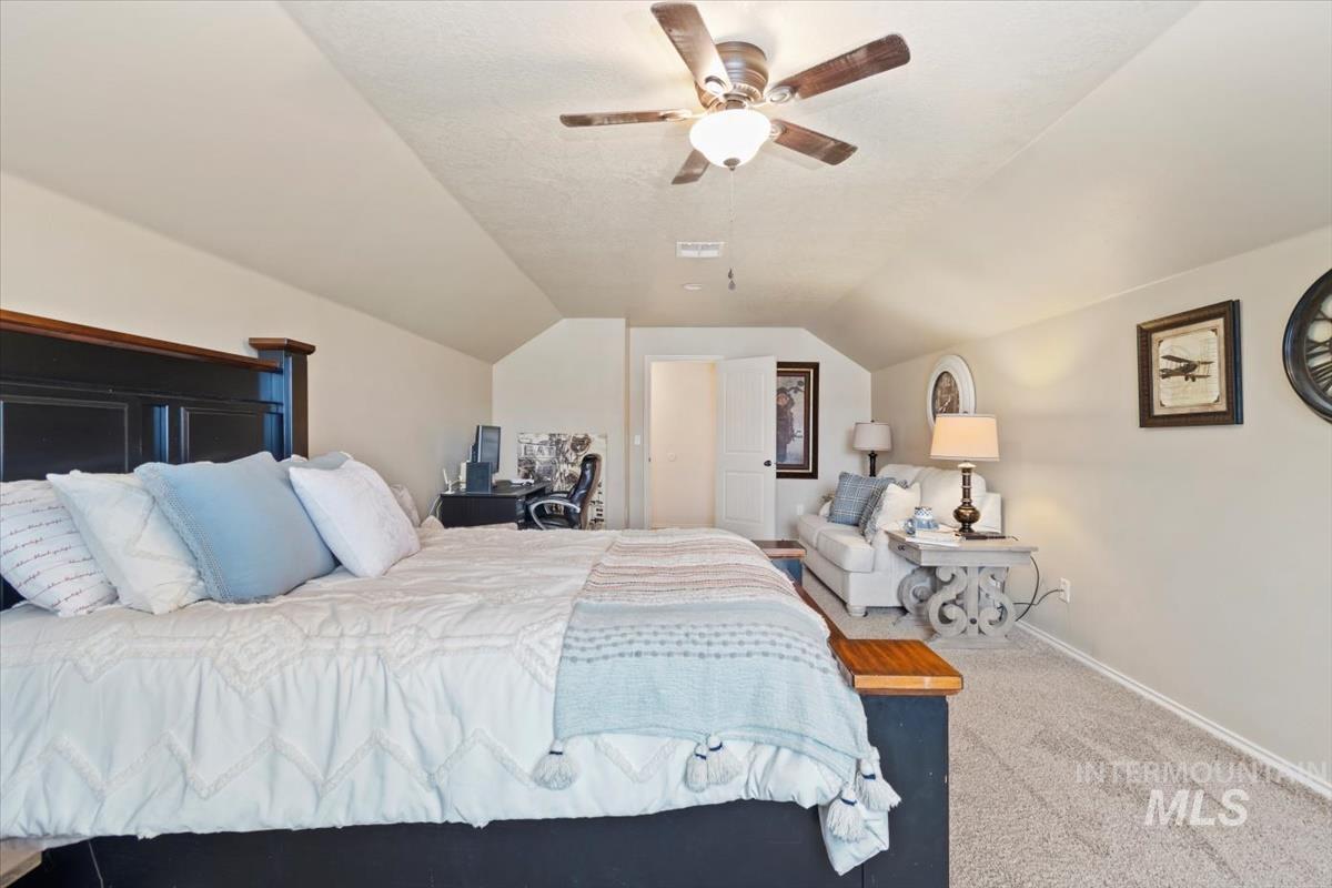 664 S Hydra Avenue, Star, Idaho 83669-5085, 3 Bedrooms, 2.5 Bathrooms, Residential For Sale, Price $599,900,MLS 98968466