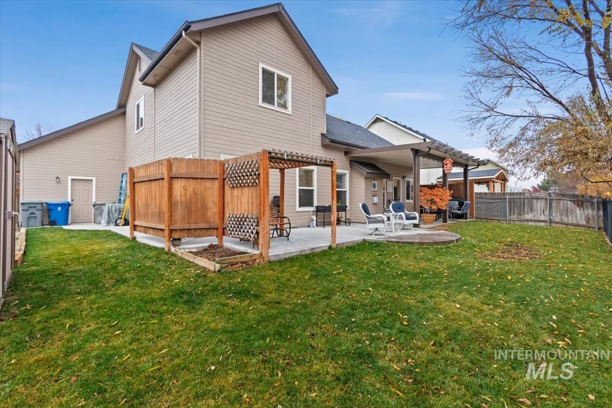 664 S Hydra Avenue, Star, Idaho 83669-5085, 3 Bedrooms, 2.5 Bathrooms, Residential For Sale, Price $599,900,MLS 98968466