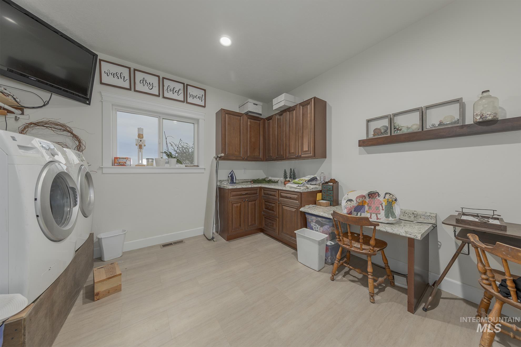 5631 Sunset, Fruitland, Idaho 83619, 4 Bedrooms, 4 Bathrooms, Residential For Sale, Price $1,199,000,MLS 98968467