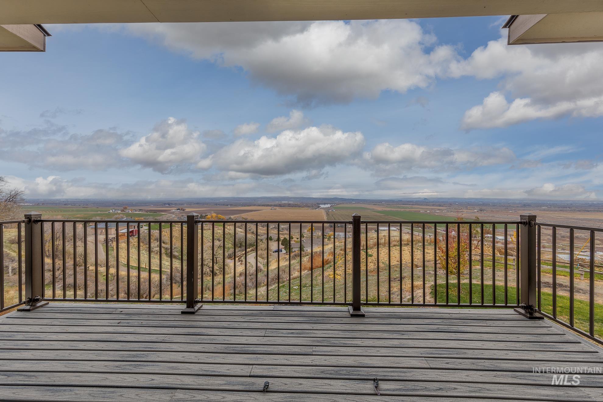 5631 Sunset, Fruitland, Idaho 83619, 4 Bedrooms, 4 Bathrooms, Residential For Sale, Price $1,199,000,MLS 98968467