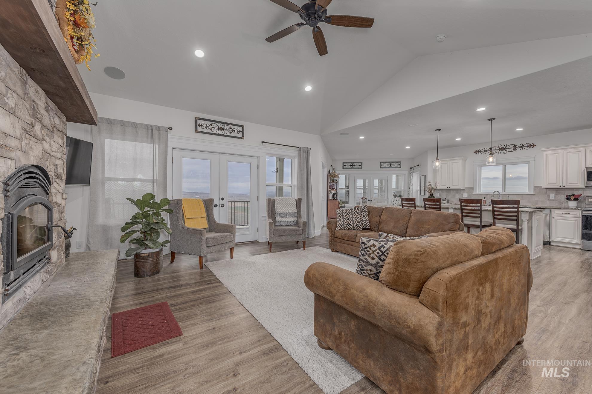 5631 Sunset, Fruitland, Idaho 83619, 4 Bedrooms, 4 Bathrooms, Residential For Sale, Price $1,199,000,MLS 98968467