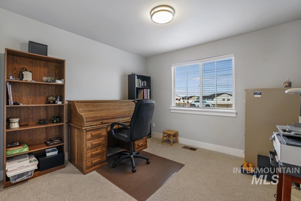 4073 Williams Street, Buhl, Idaho 83316, 3 Bedrooms, 2 Bathrooms, Residential For Sale, Price $400,000, 98968470