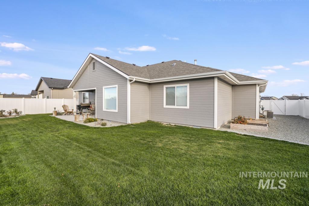 4073 Williams Street, Buhl, Idaho 83316, 3 Bedrooms, 2 Bathrooms, Residential For Sale, Price $400,000, 98968470