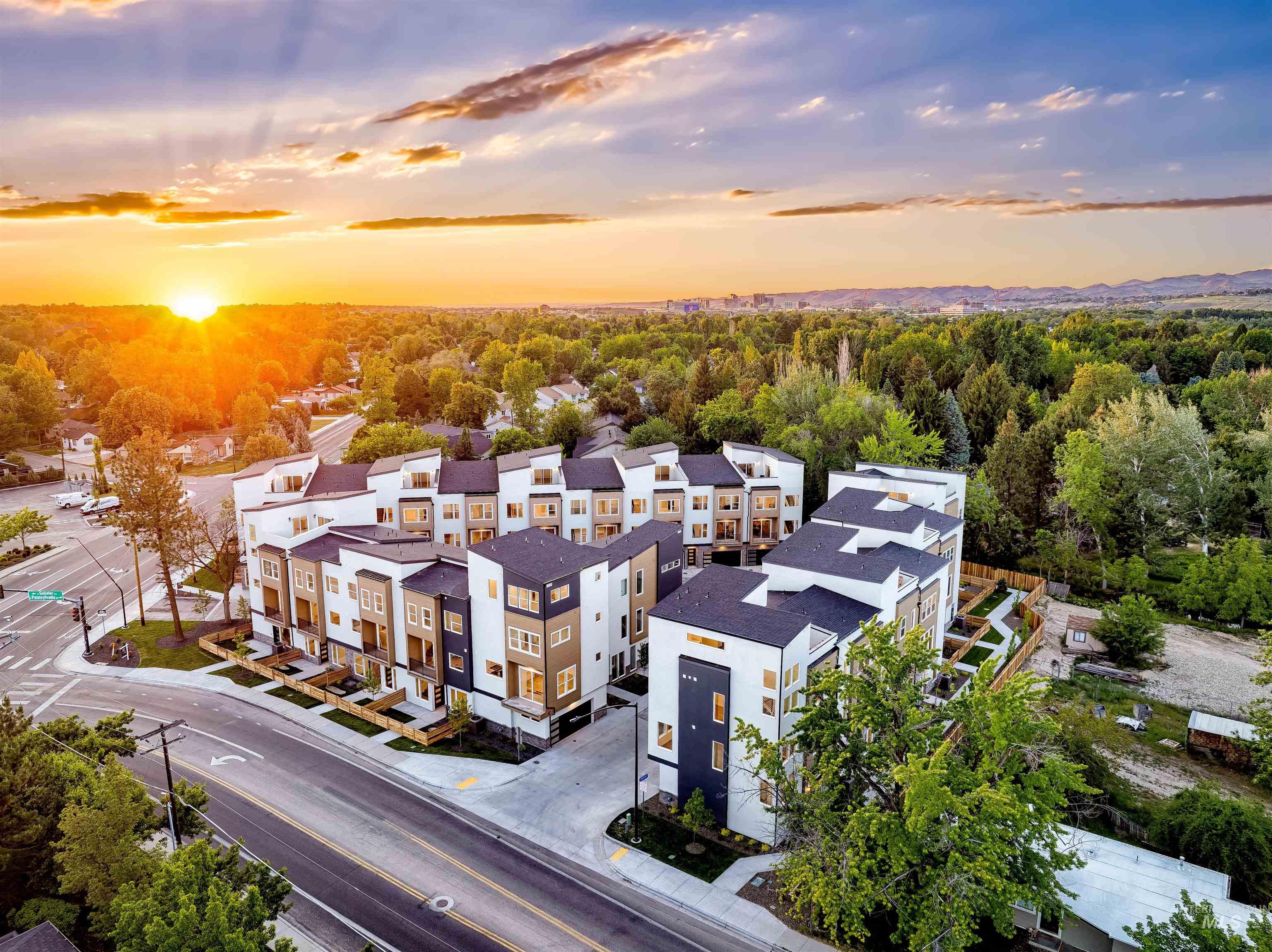 114 E Pennsylvania St, Boise, Idaho 83706, 4 Bedrooms, 2.5 Bathrooms, Residential For Sale, Price $549,000,MLS 98968476