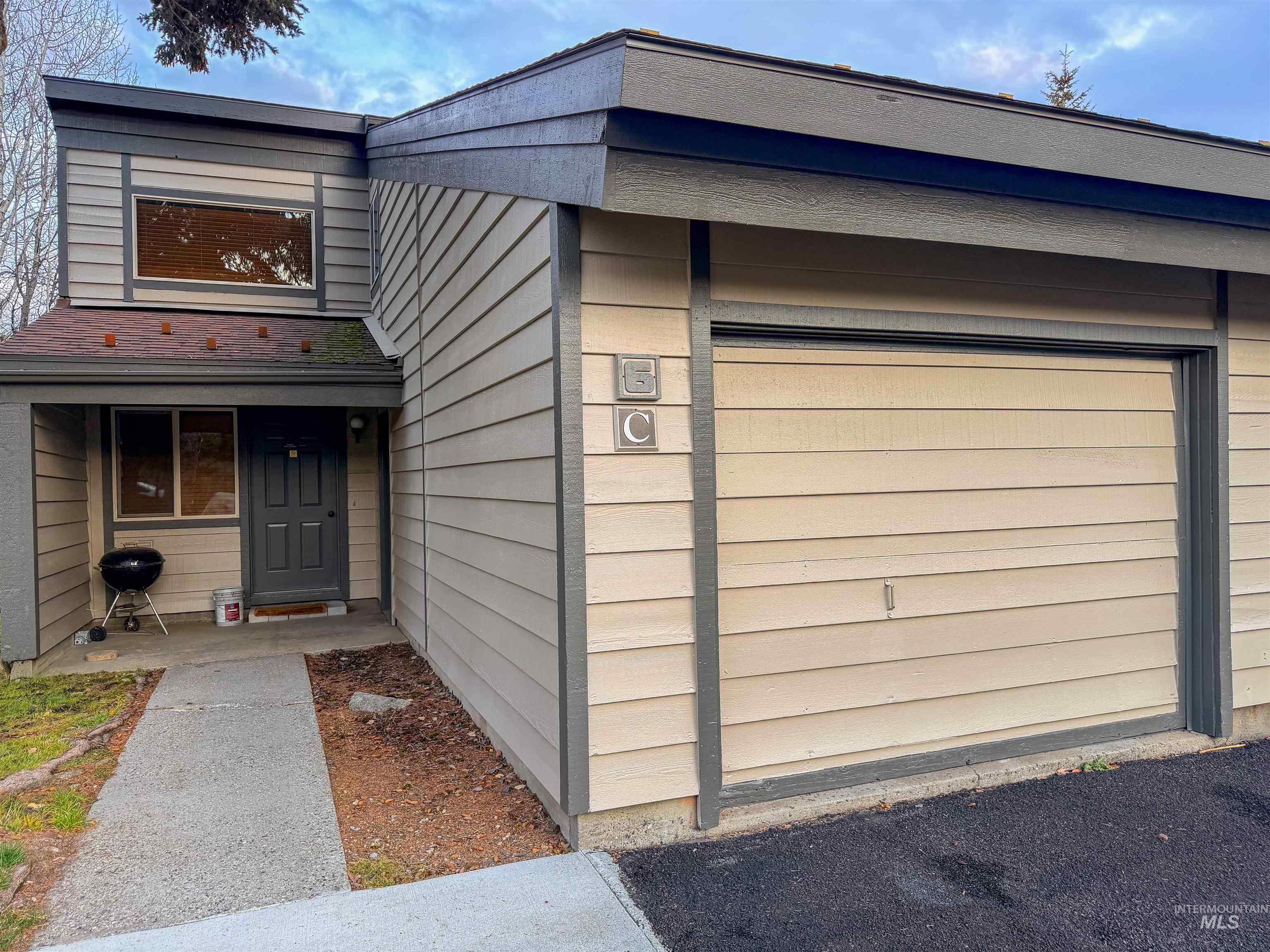 1607 Davis Ave, McCall, Idaho 83638, 1 Bedroom, 1 Bathroom, Residential For Sale, Price $354,900,MLS 98968477