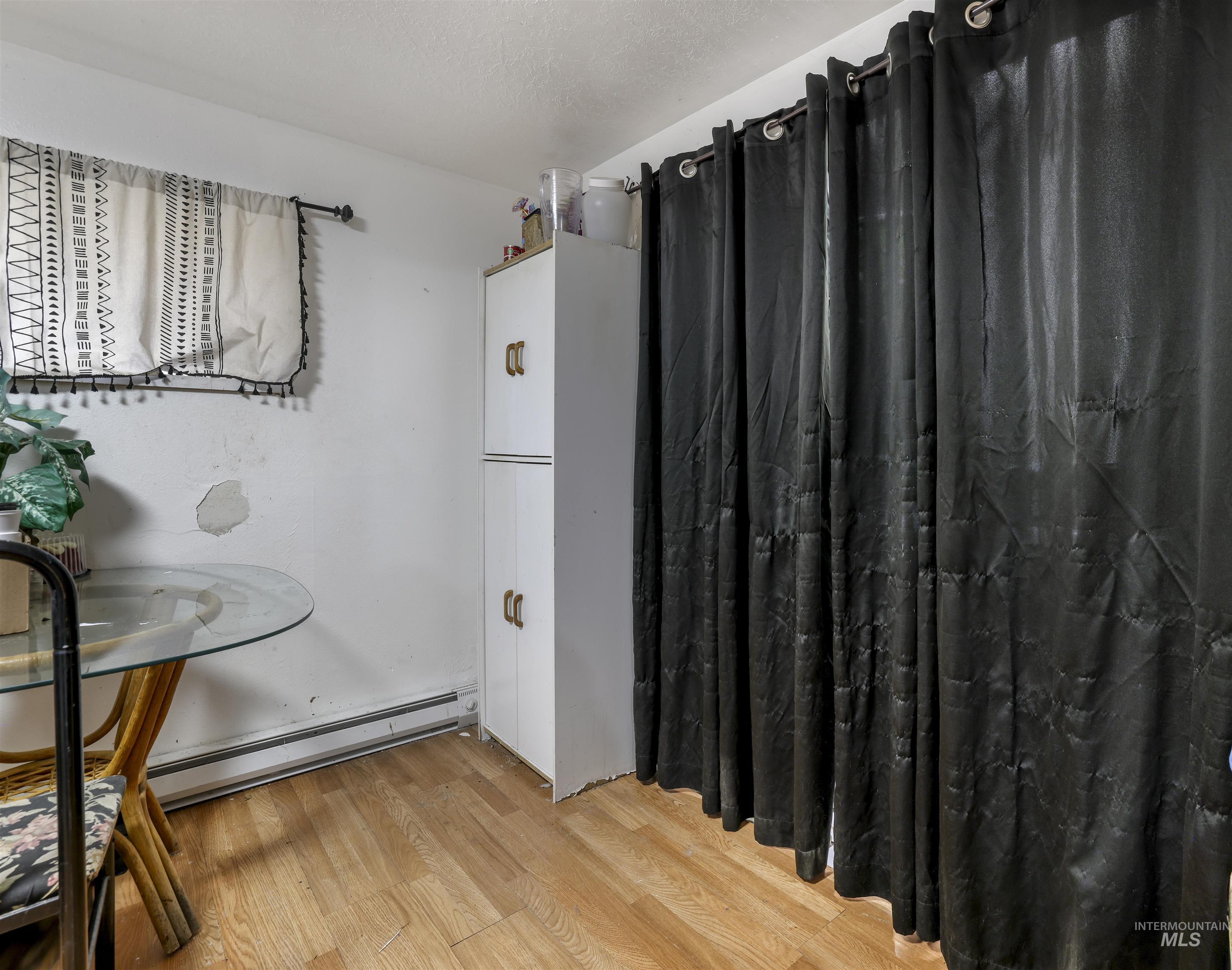 414 Heyburn Ave, Twin Falls, Idaho 83301, 4 Bedrooms, 2 Bathrooms, Residential For Sale, Price $299,000,MLS 98968479