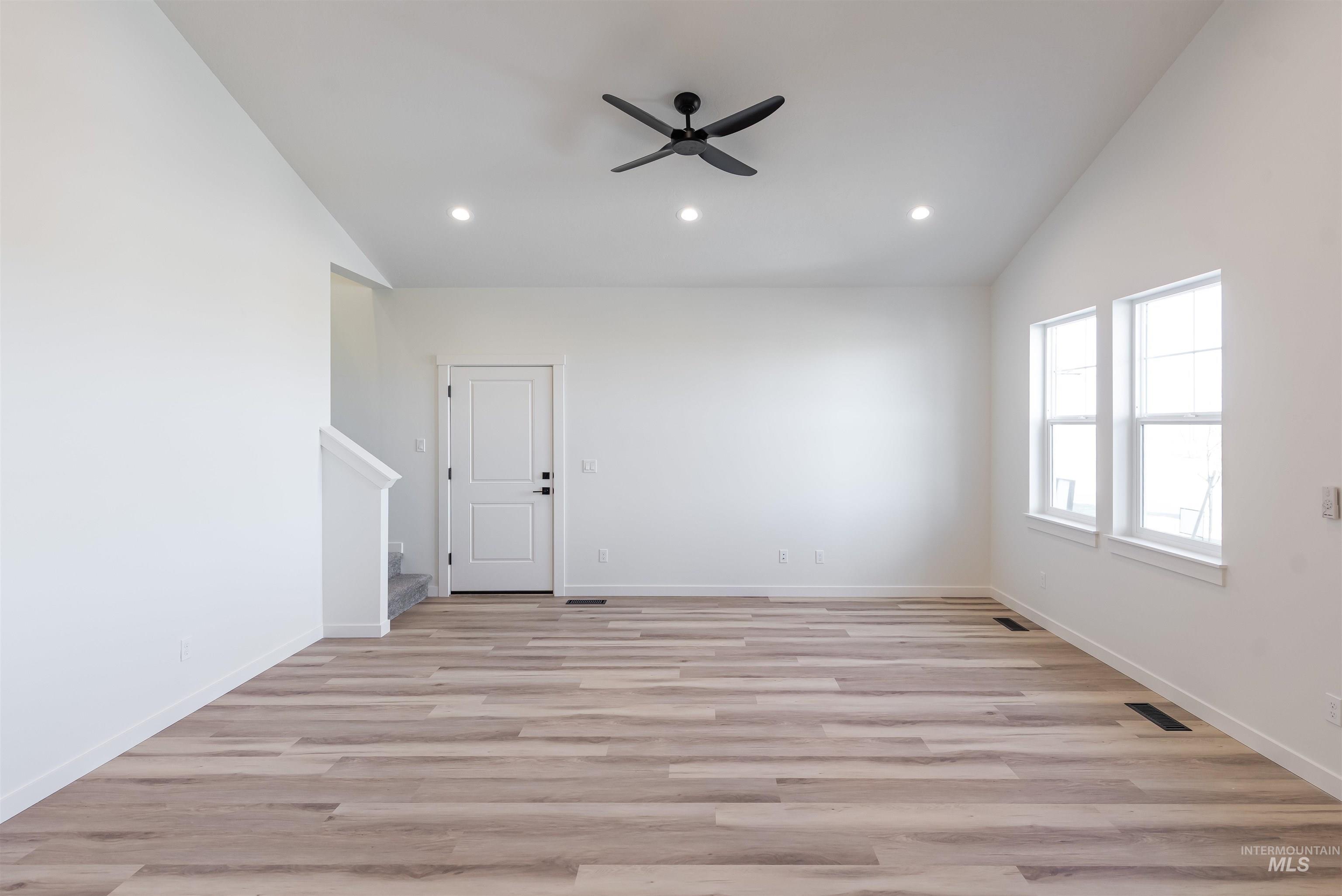 305 E. Chevy Dr., Boise, Idaho 83716, 2 Bedrooms, 2 Bathrooms, Residential For Sale, Price $399,900,MLS 98968485