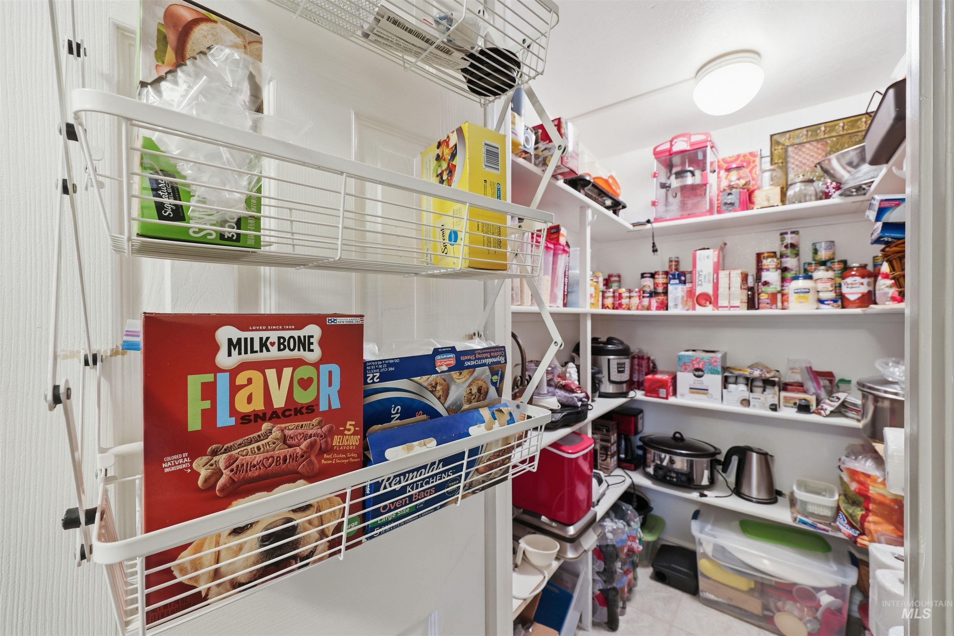 10050 W Mren, Boise, Idaho 83709, 3 Bedrooms, 2 Bathrooms, Residential For Sale, Price $650,000,MLS 98968491