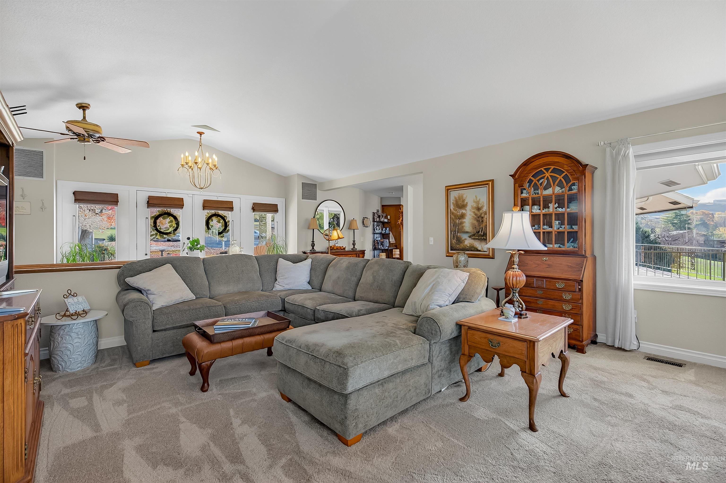 3887 Lakeview Dr, Lewiston, Idaho 83501, 4 Bedrooms, 3.5 Bathrooms, Residential For Sale, Price $795,000,MLS 98968493