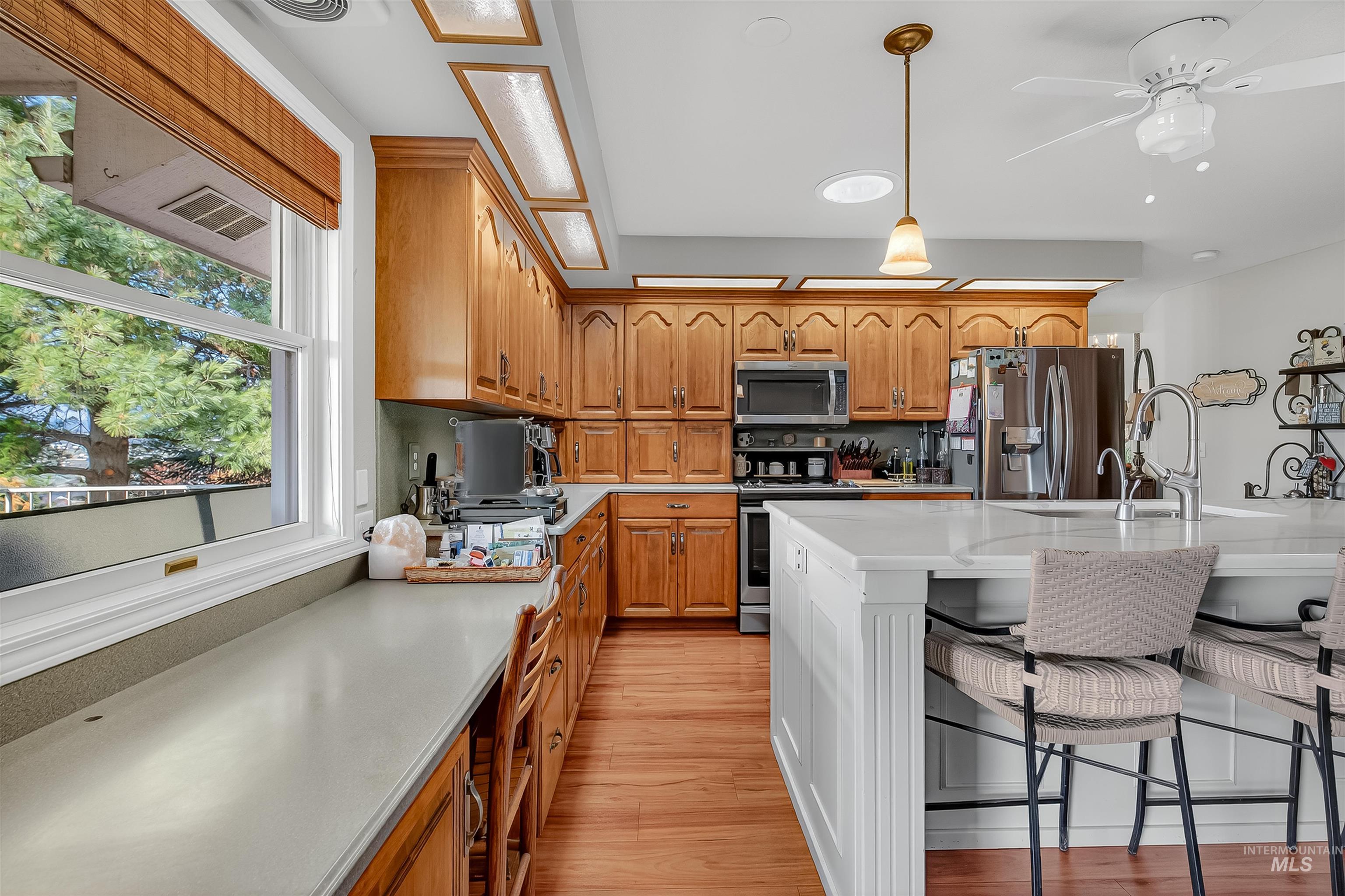 3887 Lakeview Dr, Lewiston, Idaho 83501, 4 Bedrooms, 3.5 Bathrooms, Residential For Sale, Price $779,000, 98968493