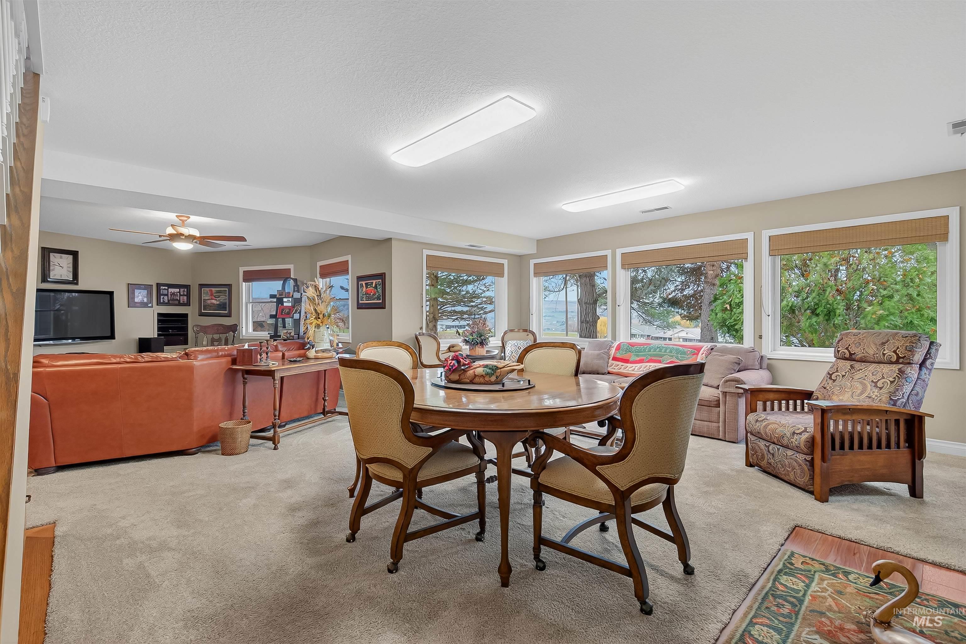 3887 Lakeview Dr, Lewiston, Idaho 83501, 4 Bedrooms, 3.5 Bathrooms, Residential For Sale, Price $779,000, 98968493